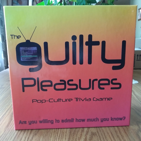 GUILTY PLEASURES POP CULTURE TRIVIA BOARD GAME - TV MOVIES MUSIC BOOKS TABLOIDS - Picture 3 of 16